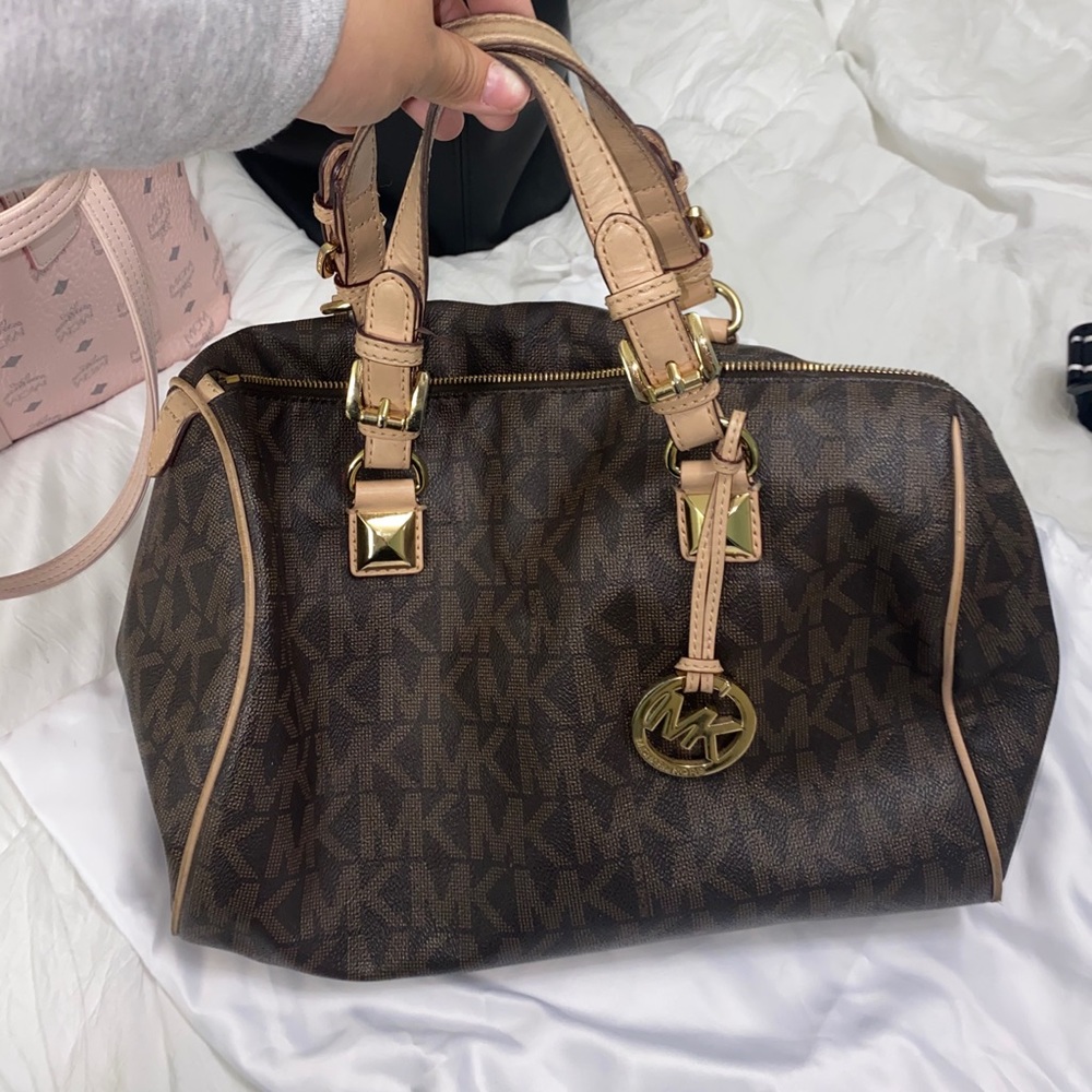 COPY - Michael Kors handbag